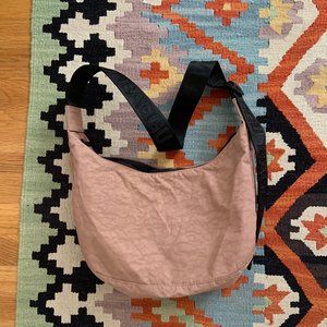 Baggu Medium Crescent Tote - Taupe